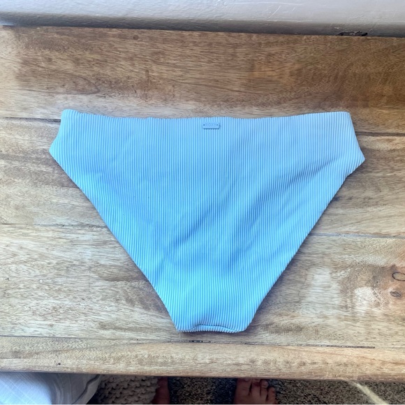New Roxy Light Blue Ribbed Bikini Set Sz M - Picture 10 of 12